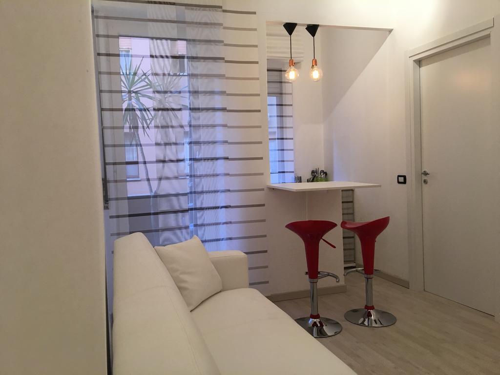 Superb White Flat Milano